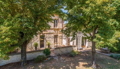 /international/fr/saint-etienne-du-gres-provence-alpes-cote-d-azur-310108244926/