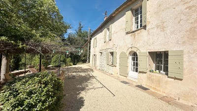 /international/fr/goult-la-basse-normandie-310107816237/