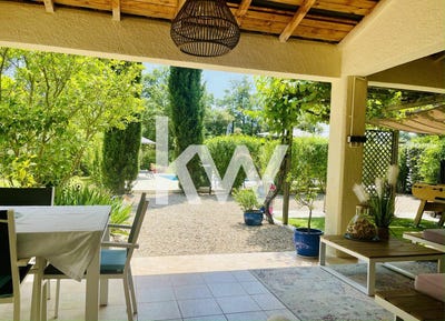 /international/fr/aups-provence-alpes-cote-d-azur-310101087128/