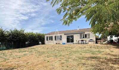 /international/fr/fougere-pays-de-la-loire-310109169954/