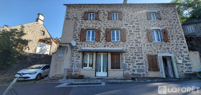 /international/fr/neussargues-moissac-auvergne-310110358707/