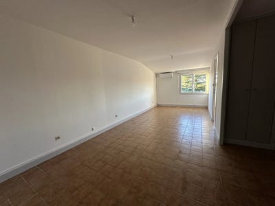 /international/fr/saint-hilaire-de-brethmas-languedoc-roussillon-310108564782/