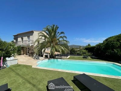 /international/fr/10-bd-des-4-vents-sainte-maxime-provence-alpes-cote-d-azur-310100877963/?lang=zh-tw