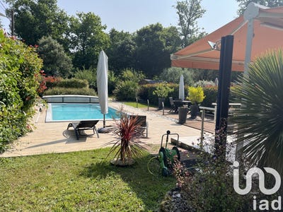 /international/fr/saint-romain-de-benet-charente-310096868119/