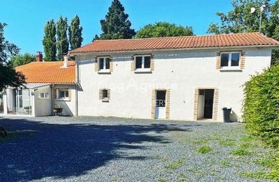 /international/fr/montaigu-pays-de-la-loire-310099627390/