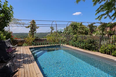 /international/fr/sarlat-la-caneda-aquitaine-310100877380/