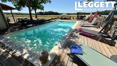 /international/fr/aubeterre-sur-dronne-charente-120093124422/