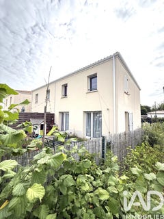 /international/fr/mignaloux-beauvoir-charente-310107971988/