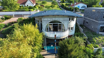 /international/fr/cournon-d-auvergne-auvergne-310109127987/?lang=it