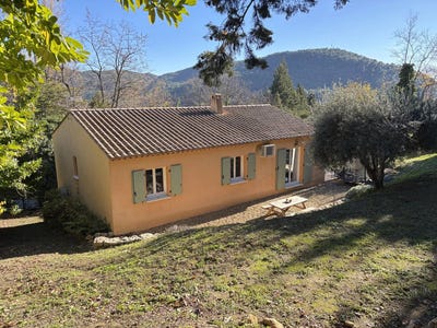 /international/fr/bargemon-provence-alpes-cote-d-azur-310107743189/
