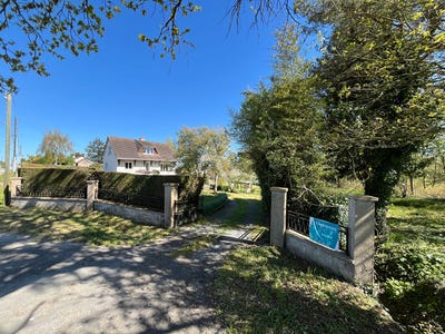 /international/fr/chateau-renault-centre-val-de-loire-310107091330/