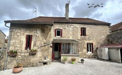 /international/fr/villaines-en-duesmois-burgundy-310108973068/?lang=de