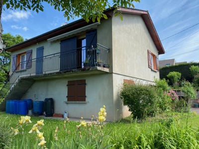 /international/fr/la-clayette-burgundy-310101445465/