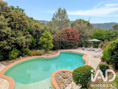 /international/fr/pierrefeu-du-var-provence-alpes-cote-d-azur-310109017538/