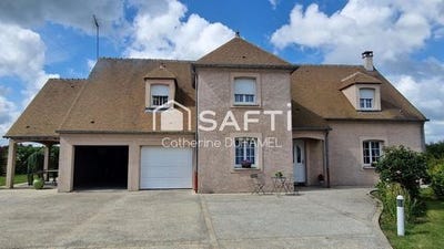 /international/fr/savigny-sur-clairis-burgundy-310108162033/