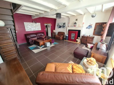 /international/fr/plassay-charente-310100488132/