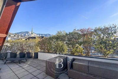 /international/fr/aix-les-bains-rhone-310104986335/