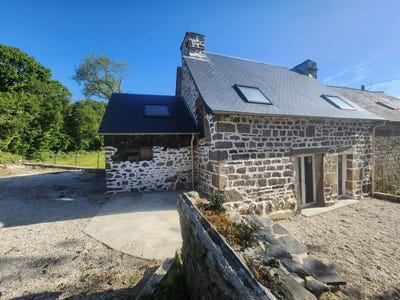 /international/fr/glomel-brittany-310107597593/