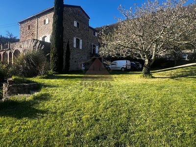 /international/fr/meyrannes-languedoc-roussillon-310108088651/