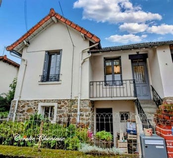 /international/fr/bort-les-orgues-limousin-310100403092/