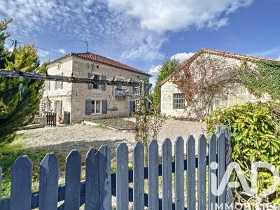 /international/fr/montaigu-de-quercy-midi-pyrenees-310108950513/