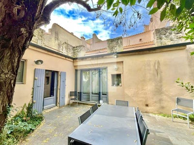 /international/fr/les-granges-gontardes-rhone-310101336128/?lang=en