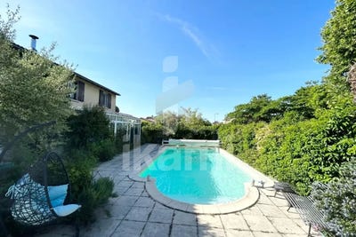 /international/fr/mours-saint-eusebe-rhone-310101207172/?lang=en