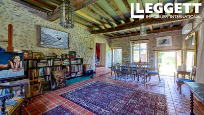 /international/fr/sauveterre-de-bearn-aquitaine-310108508268/