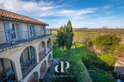 /international/fr/lectoure-midi-pyrenees-310108764757/?lang=th