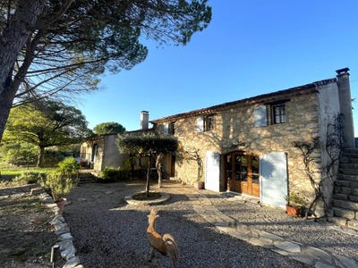 /international/fr/fox-amphoux-hh-15661512-fox-amphoux-provence-alpes-cote-d-azur-310100953608/