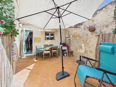 /international/fr/bourg-saint-andeol-rhone-310120540975/