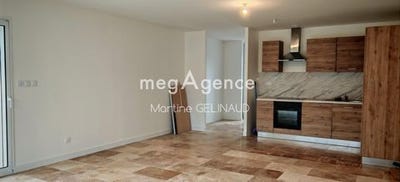 /international/fr/saintes-charente-310103730449/