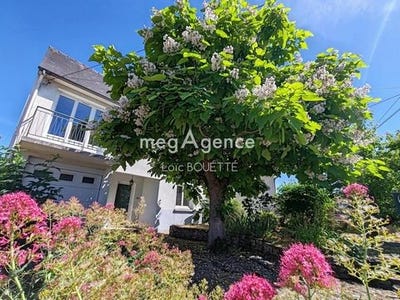 /international/fr/saint-jacques-de-la-lande-brittany-310108927376/
