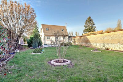 /international/fr/ezy-sur-eure-upper-normandy-310108315907/
