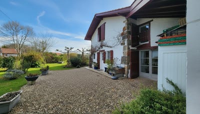 /international/fr/larressore-aquitaine-310108000459/