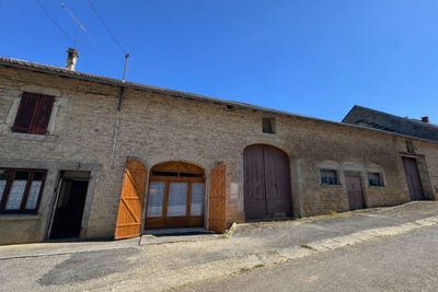 /international/fr/lons-le-saunier-franche-comte-310107236523/