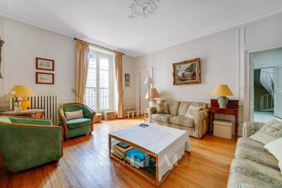 /international/fr/versailles-ile-de-france-310120033152/