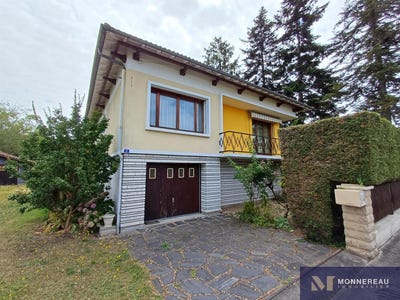 /international/fr/chalais-charente-310098894230/