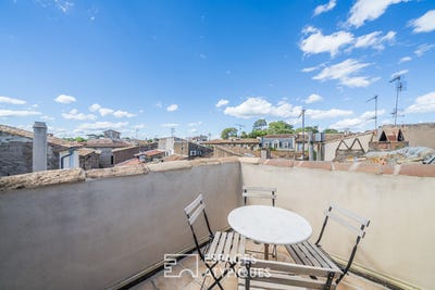 /international/fr/pezenas-languedoc-roussillon-310108863706/