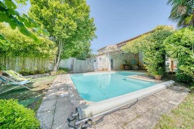 /international/fr/sainte-gemme-charente-310108305876/