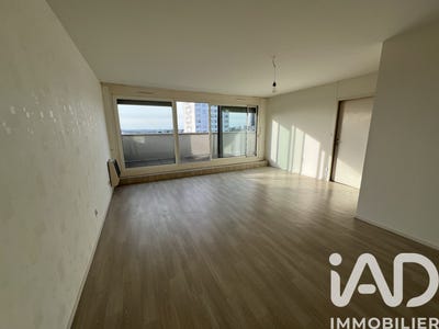 /international/fr/cholet-pays-de-la-loire-310108210020/