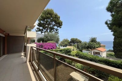 /international/fr/mer-deze-eze-provence-alpes-cote-d-azur-310100732552/