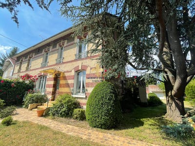 /international/fr/coye-la-foret-picardie-310106053731/