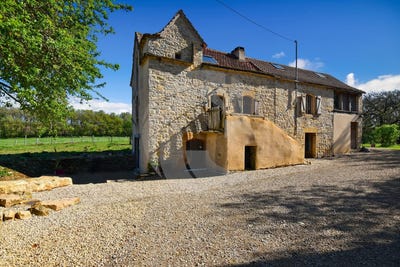 /international/fr/caylus-midi-pyrenees-310098735935/?lang=it