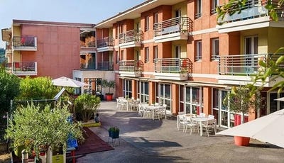 /international/fr/auribeau-sur-siagne-provence-alpes-cote-d-azur-120088707895/