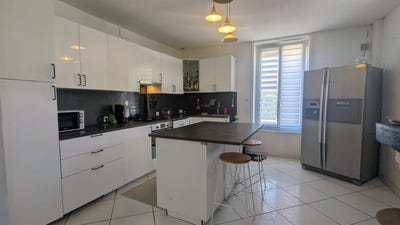 /international/fr/toutenant-burgundy-310108793291/