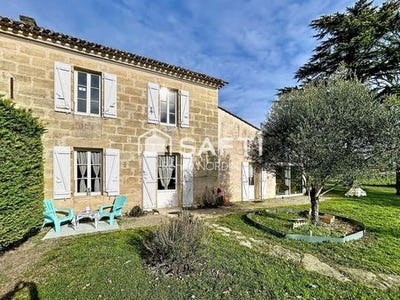 /international/fr/saint-emilion-aquitaine-310107473402/