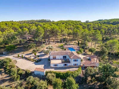 /international/fr/taradeau-provence-alpes-cote-d-azur-310107921438/