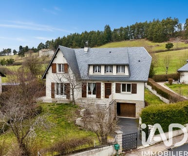 /international/fr/le-malzieu-ville-languedoc-roussillon-310106396233/