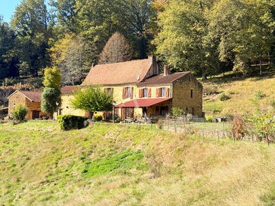/international/fr/villefranche-du-perigord-aquitaine-310104473668/